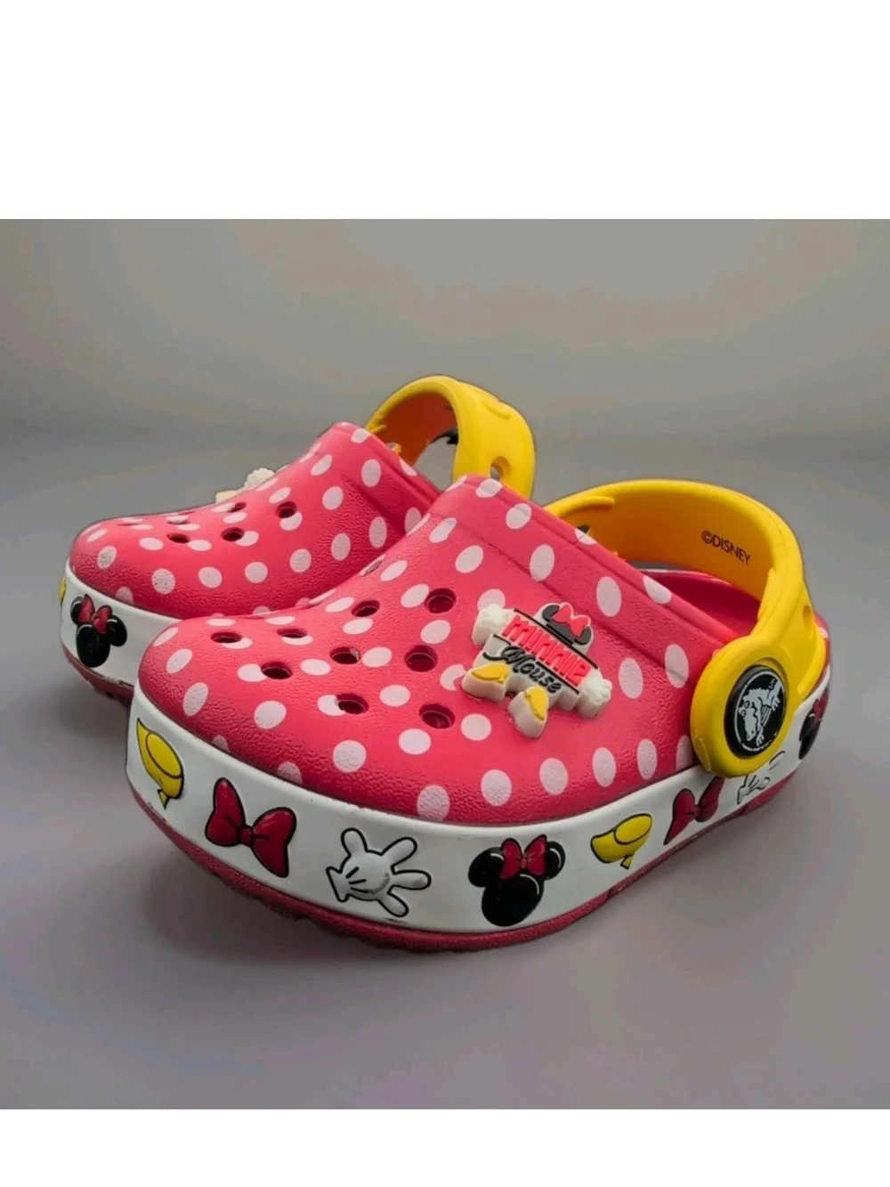 CROCS colors red